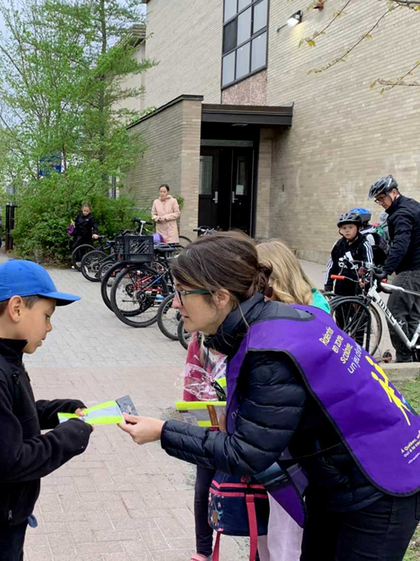 DELUXE personalized bib